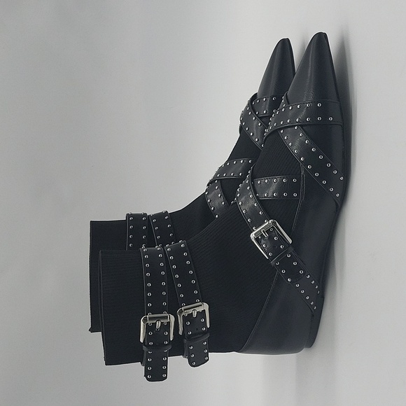 484- Zara Women's Ankle Boots Size 9 NWT - Picture 1 of 10